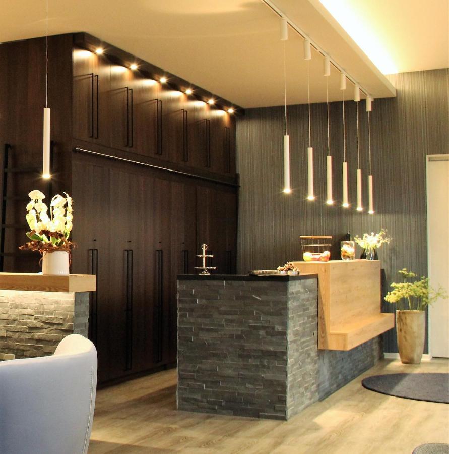 Fuenfseen Art & Galerie Hotel Lenz Plauer See מראה חיצוני תמונה